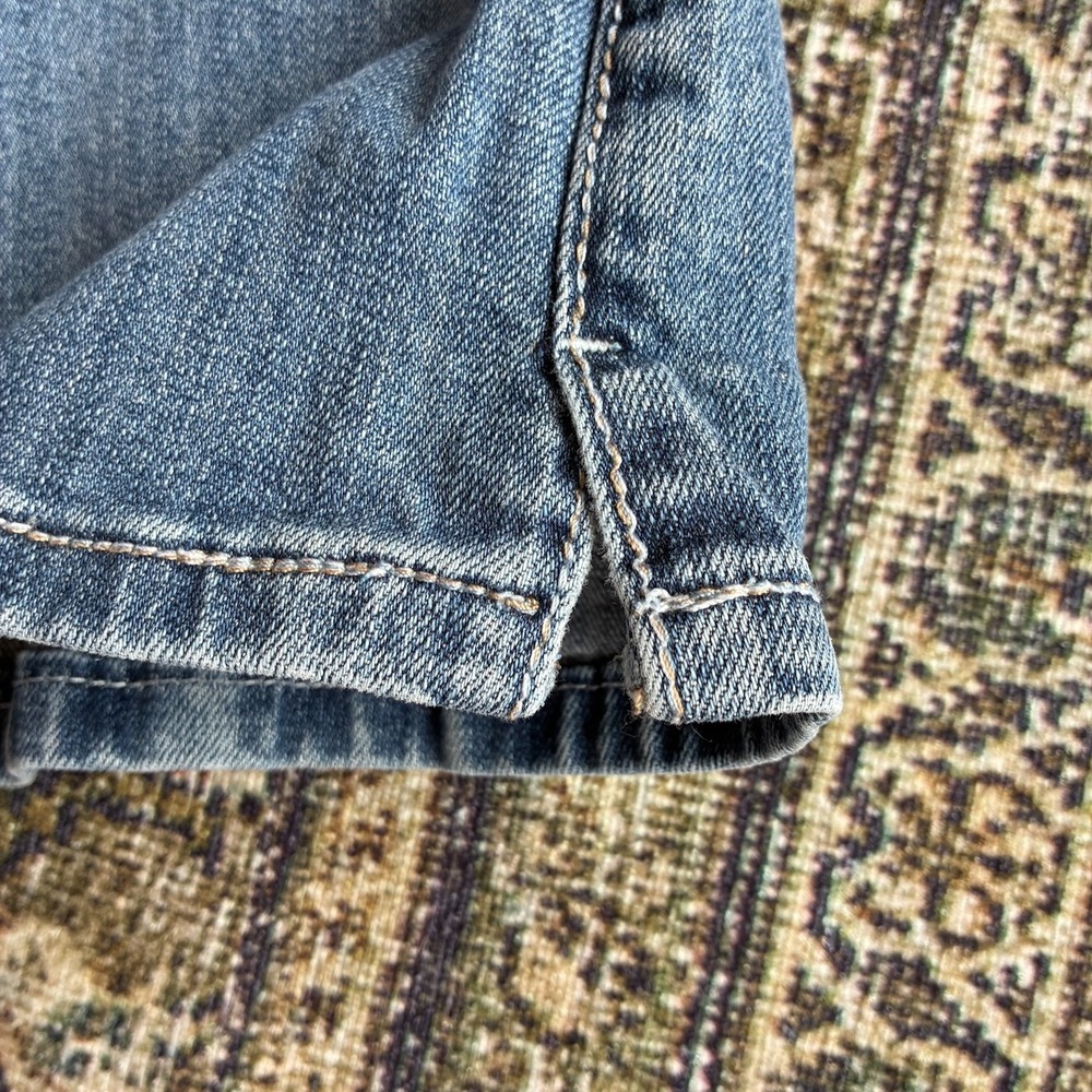 Cowgirl Tuff Co Women Blue Western Bootcut Split Hem Jeans Medium Wash 26x29 - Picture 9 of 12